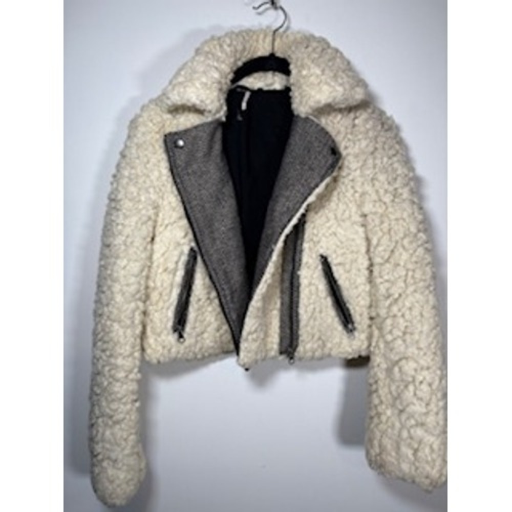 Free People Shaggy Faux Sherpa Moto Cream Jacket Coat Size XS Boho Apres Ski - Picture 2 of 9